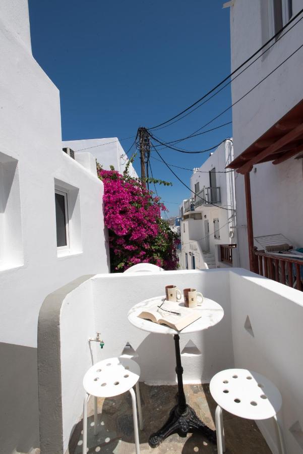 Lirous Studios Mykonos Town Exterior foto